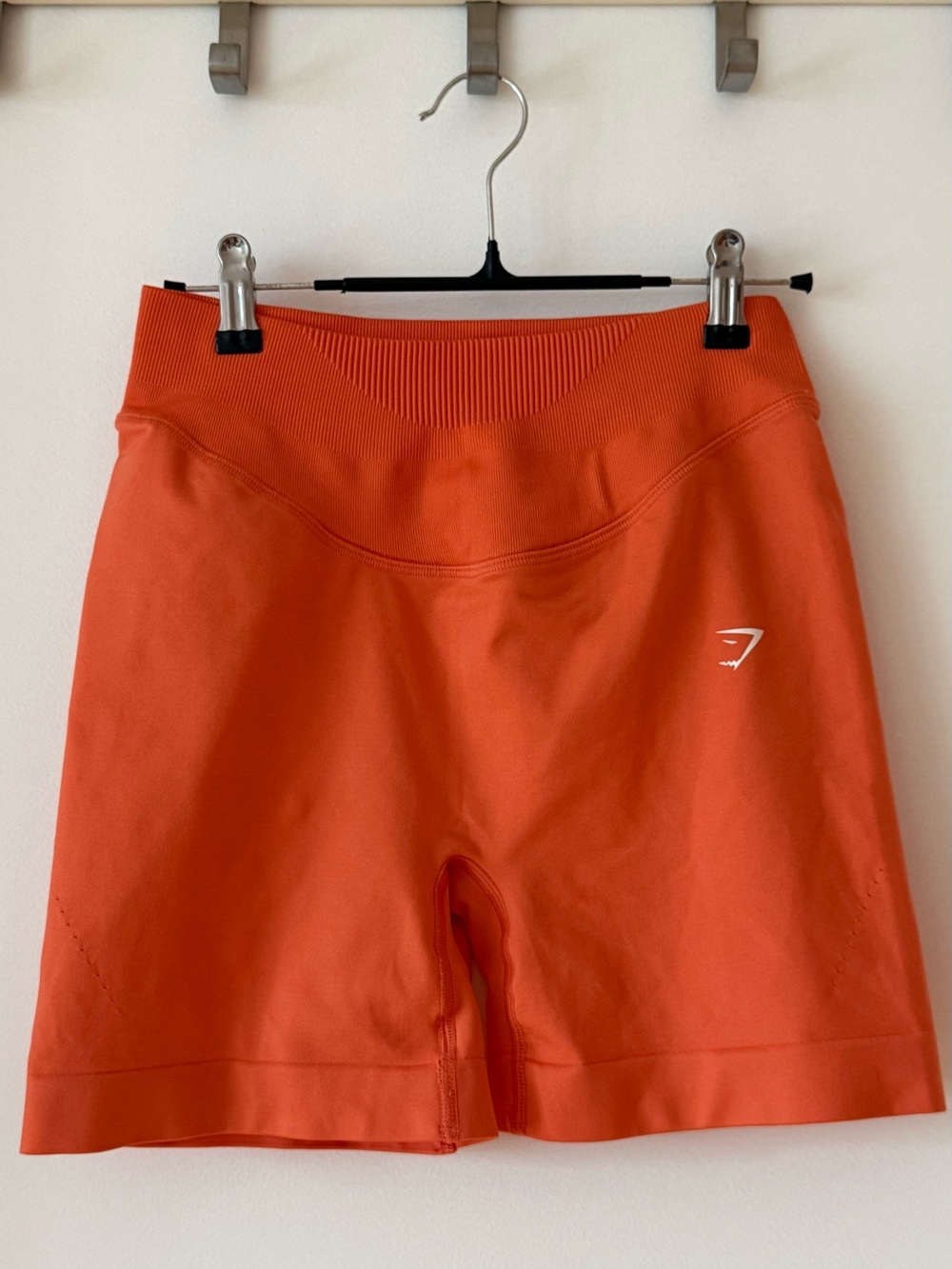 Gymshark Sweat Seamless Shorts – Aerospace Orange – Size M